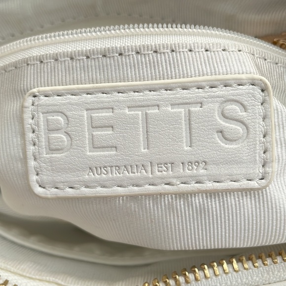 BETTS White HandBag - Picture 6 of 6